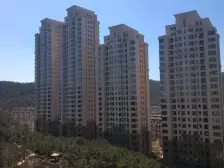 明秀庄园一期高档封闭小区 采光好视野好拎包可住