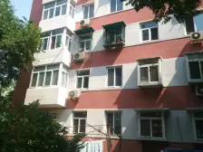 锡拉胡同21号院公园旁高楼层采光好