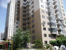 华府二期一室精装好租封闭小区物业好绿化好着急卖。。