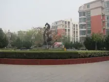 亚星盛世家园 一二楼复式带花园 3年就出一套