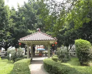 此房东南满五,户型,采光、通风好,配套交通齐全