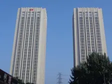 和平广场 一室开间 精装修 户型方正