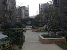 新蓝钻A区 南北通透四房60万新装修,领包入住