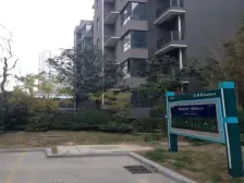 正商蓝钻A区地铁口精装修4房户型通透采光无遮挡带车位