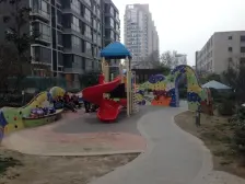 一楼带院复式 可以住也可做生意 看房随时 价格可商量