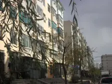 房子精装修,南北通透大三室,采光充足,老少皆宜。