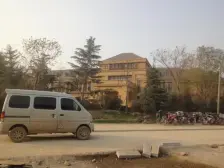 中海边户大院400平 假山流水 位置静谧 出行方便