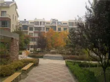 房主急售,两室南北通厅,拎包入住,出行方便