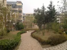 海景房 和平公园旁边香海小镇 小区环境好 封闭小区