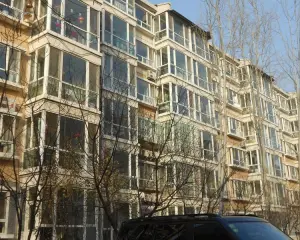 玉泉区青城公园南门 巨华*聚鑫园 国标三居室 采光好