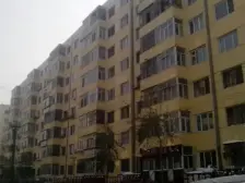 新发小区C区 中层四楼 西向 一室