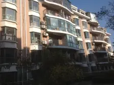 中南路,中南风景,小区前排,无遮挡,通透采光好。