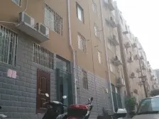 三环内 双气标准两室 得房率高 户型方正 诚心出售