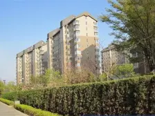 圣克拉三期 空中别墅三层 理工9年 人车分流 楼下商街