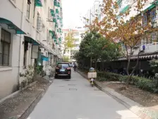 徐家汇低总价朝南一房,优质公房看房随时