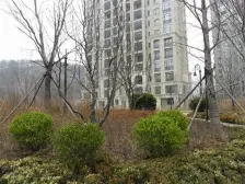 一期前排 顶跃三层 高 端改善 200万装修 有车位车库