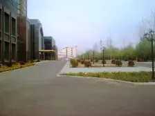 房子彩光视野好,交通购物方便,南向户型出门就是快轨