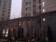 70年联排别墅 带车库 闹中取静 大开间