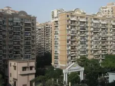 闹中取静+满五一房+税费少+户型好+看房方便+交通便利