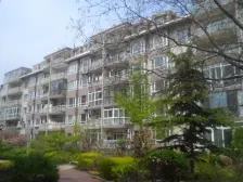 多层二楼 景观带旁 有车位和仓房 急售 看房随时