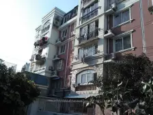 近地铁,靠中环,飞机户型 位置好,视野好,采光好