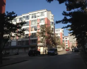 此房满五 格局阳光楼层采光充足配套齐