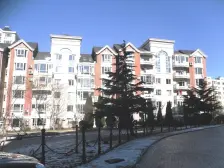 79民兴花园一期,封闭小区,四室格局