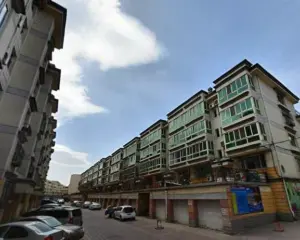 宽巷子 营坊道 四楼 地暖 海亮商圈 附院 维多利