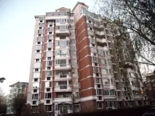 79民兴花园二期,电梯房,三室两厅出售