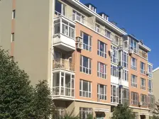 精装修 两室一厅 南北通透 交通方便