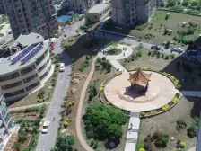 两室精装,中间楼层,看房方便,近车站地铁华南