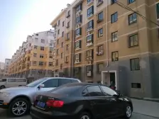 房子是南北通透,户型方正,没有浪费空间。实际面积大