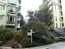 龙湖+轻轨+南北向+正三房带花园!巴·属+星光+西附