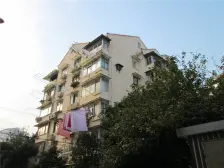 电梯房,主卧朝南,南北通透,小区中心位置,品质小区,精装修,诚意出售,装修齐全