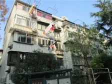 此房满5年,家庭就此一套房子。全明户型,地铁口