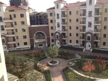 此房满五 户型方正 手续清晰 步梯公摊少