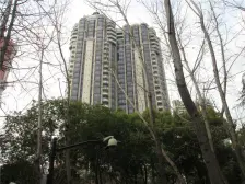 新华板块欧式城堡小区 大平层 带阳台俯瞰华山绿地 附带保姆间