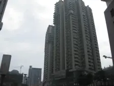 观音桥步行街 精装修一室一厅 业主诚心出售 配套齐全