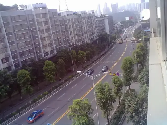 鸿发小区