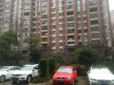 一梯两户,南北通透,交通便利,居家装修