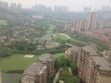 豪园精装4房 客厅大 朝中庭 居住舒适安静