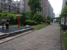 双地铁口 精装修 小区里面的位置 方便看