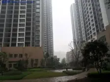 环线南桥寺轻轨旁 精装三房 中间楼层 看房方便