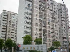 繁华地段,主卧朝南,一梯两户,得房率高