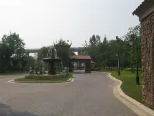 荥阳市思念果岭国际社区 临湖双拼大别墅