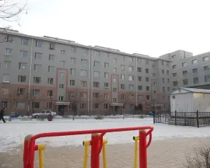 海东路海藤名苑运动楼层带阁楼可按揭小区人文环境较好