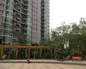 精装修拎包入住 房本满二 40平阁楼 60平平台