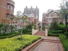 中海B区 精装修一室 保持干净拎包住 出门车站市场