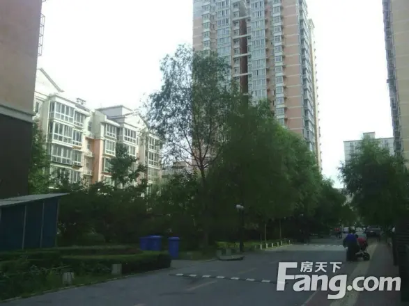 橙色年代实景图