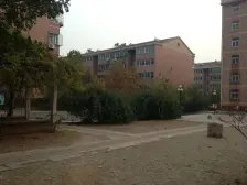 天业翠苑 两室 有露台 集中供暖 诚意卖价格可谈